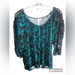 Lauren Conrad Blouse for women teal and black floral